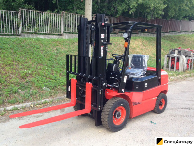 Вилочный погрузчик Reddot CPCD25T3
