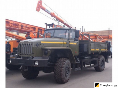 Бурильно-крановая машина УРАЛ БКМ-515