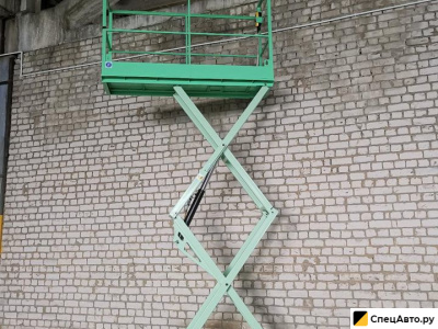 Аренда несамоходного ножничного подъемника (5 м.)