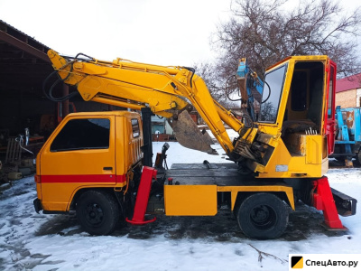 Экскаватор-планировщик Isuzu Elf