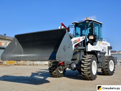 Фронтальный погрузчик GoodWork LX260