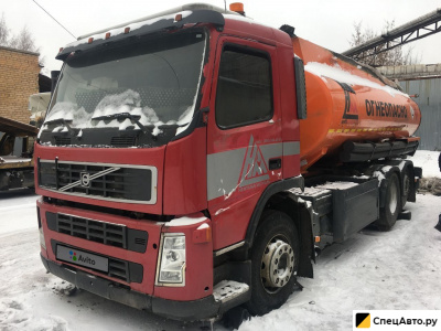 Бензовоз Volvo FM