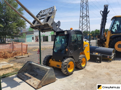 Мини-погрузчик JCB 175