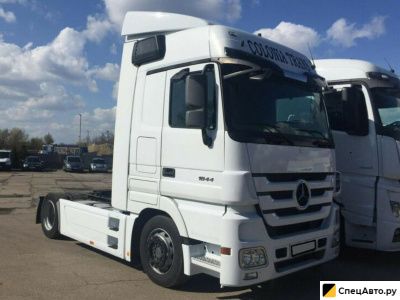 Седельный тягач Mercedes-Benz Actros 1844