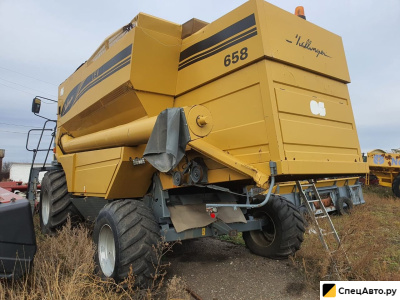 Зерноуборочный комбайн Challenger 658