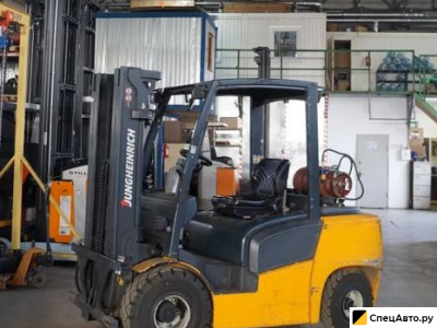Вилочный погрузчик Jungheinrich (газовый)
