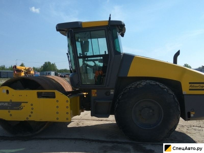 Вибрационный комбинированный каток        Dynapac CA2800D