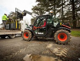 Продажа телескопического погрузчика Bobcat TL26.60