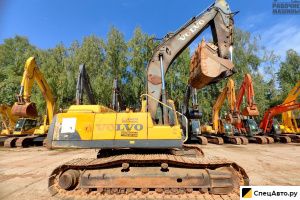 Гусеничный экскаватор Volvo EC360LC