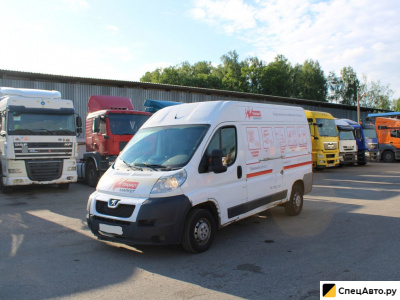 Цельнометаллический фургон Peugeot Boxer