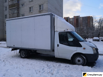 Промтоварный фургон Ford Transit
