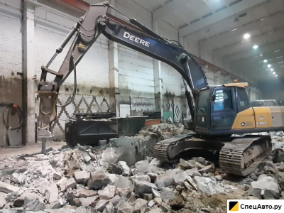 Гусеничный экскаватор John Deere E260 LC