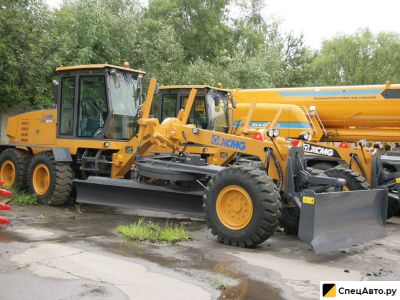 Автогрейдер XCMG GR215A