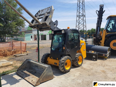 Мини-погрузчик JCB 175
