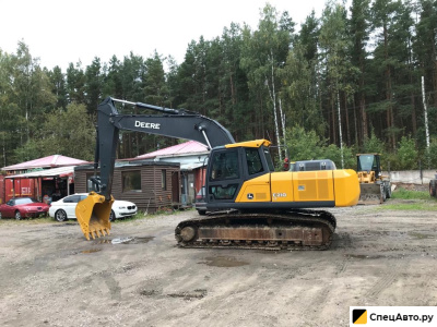 Гусеничный экскаватор John Deere E210LC