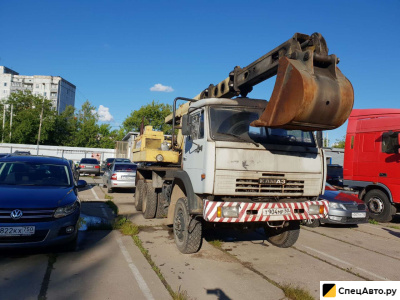 Экскаватор-планировщик UDS на шасси КамАЗ-53228