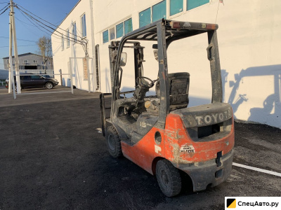 Вилочный погрузчик Toyota 8FG18