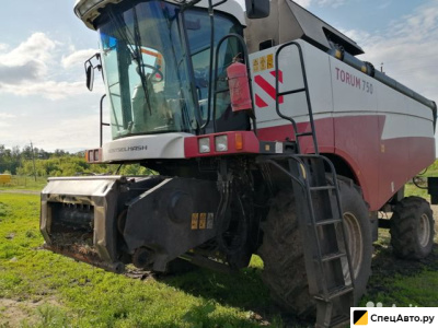 Зерноуборочный комбайн Ростсельмаш TORUM 750