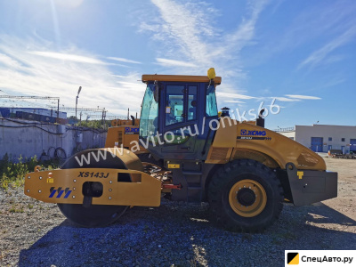Грунтовый каток XCMG XS143J