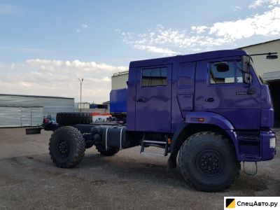 Бортовой грузовик КамАЗ 43502 с двухрядной кабиной
