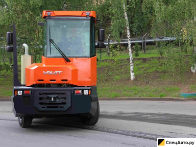 Терминальный тягач МЗКТ (VOLAT) 730240