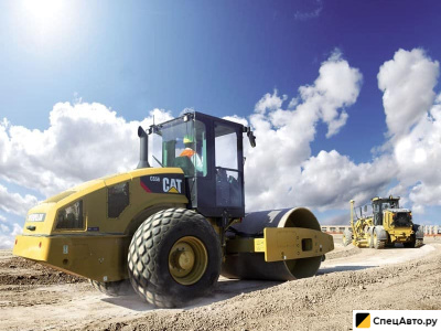 Вибрационный комбинированный каток        Caterpillar CS56