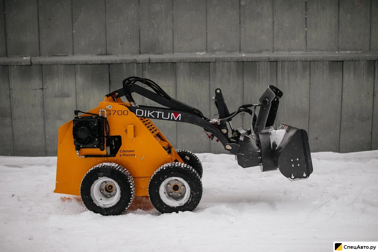 Мини-погрузчик DIKTUM G700