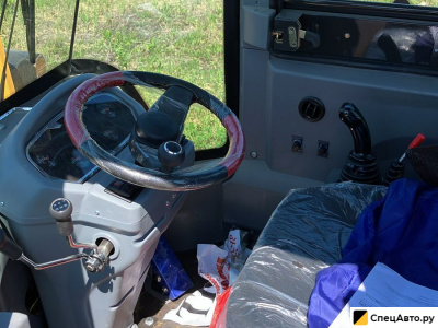 Фронтальный погрузчик Yigong ZL30