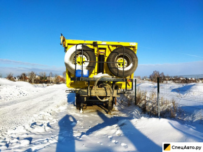 Самосвальный полуприцеп РИАТ 924900-130