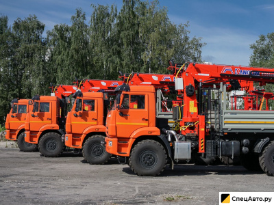 Бортовой грузовик с КМУ КамАЗ 43118-3027-50 с КМУ Kanglim KS2056