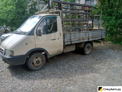 Стекловозный грузовик ГАЗ 3302