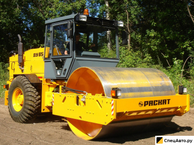 Вибрационный двухвальцовый каток                                                         Камаз                                                     Раскат ду-85