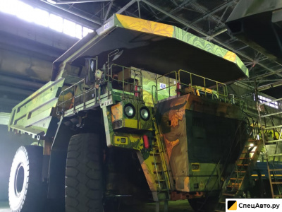 Карьерный самосвал Белаз 75310