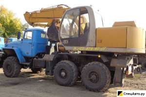 Автоэкскаватор УниверсалМаш ЕА17У