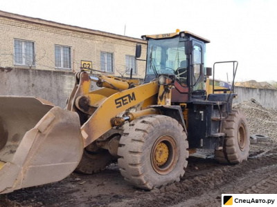 Фронтальный погрузчик SEM 655D