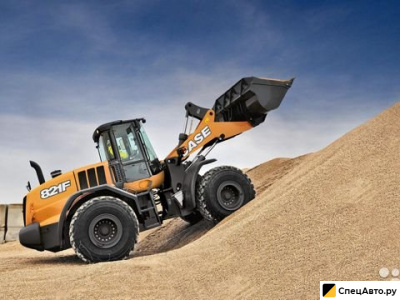 Фронтальный погрузчик CASE 821F