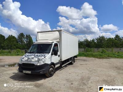 Промтоварный фургон Iveco Daily 70C15