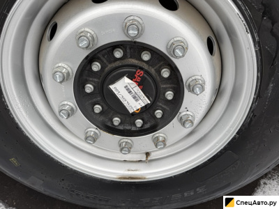 Тентованный прицеп                                                         BAUER                                                     Полуприцеп шторный Nevpa (Турция)