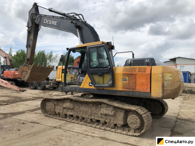 Гусеничный экскаватор John Deere E260LC