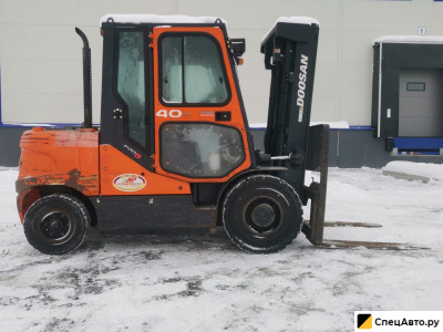 Вилочный погрузчик Doosan D40SC-5