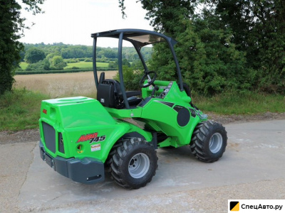 Мини-погрузчик Avant 745