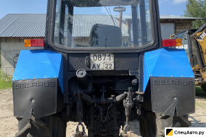 Трактор 
                                                        Беларус                                                     82Л