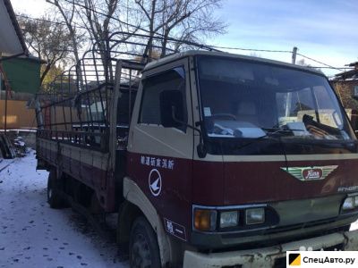 Бортовой грузовик Hino Ranger