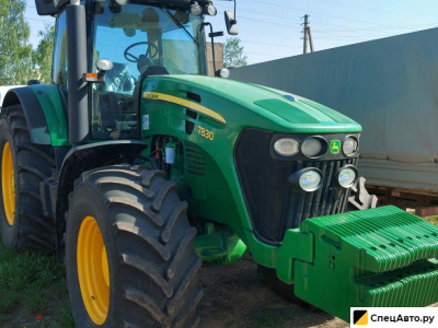Трактор John Deere 7830