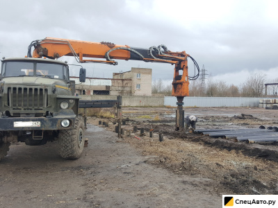 Бурильно-крановая машина УРАЛ Убм 85