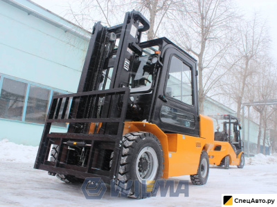 Вилочный погрузчик UN Forklifts FD50T