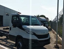 Продажа шасси коммерческого грузовика Iveco Daily 50С16H