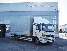 Продажа тентованного грузовика Hino 500
