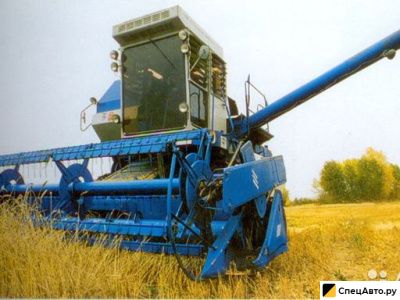 Зерноуборочный комбайн КЗК Енисей 1200-1М