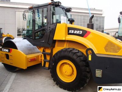 Грунтовый каток XCMG XS223